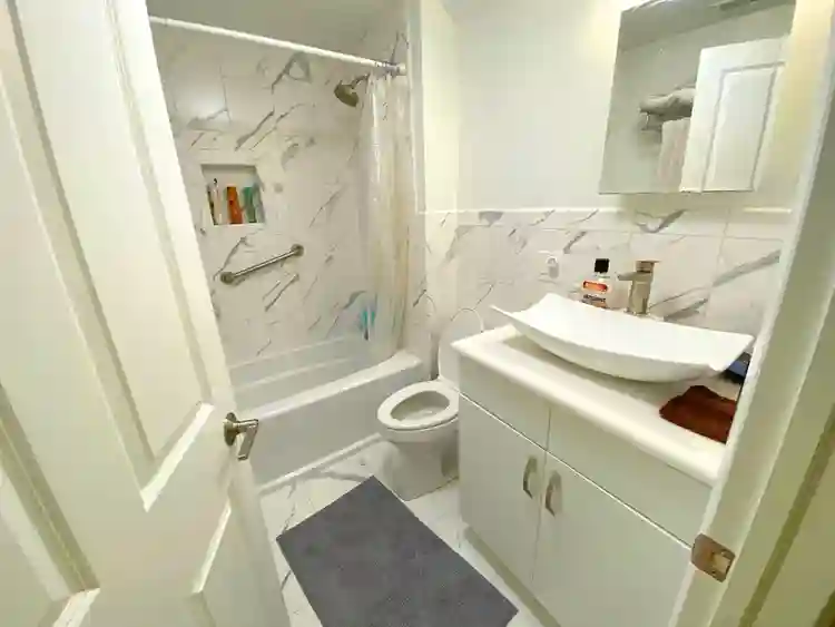 1-2 bedrooms, own bathroom
