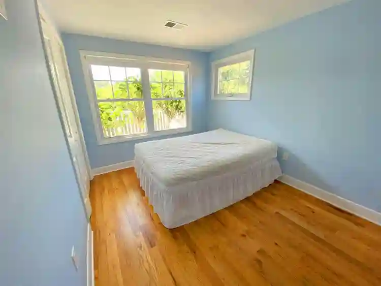 1-2 bedrooms, own bathroom