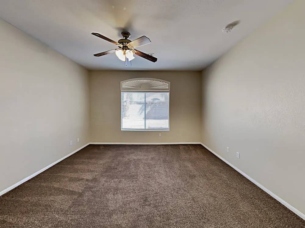 Room Ready To Rent In Vegas