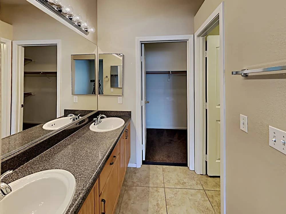 Room Ready To Rent In Vegas