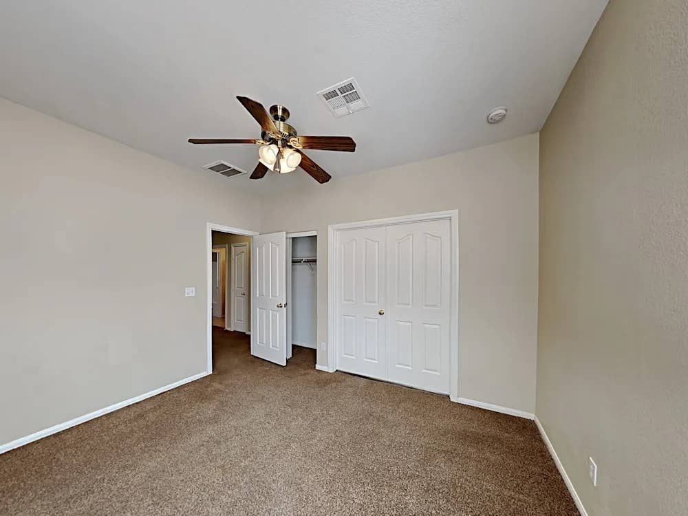 Room Ready To Rent In Vegas