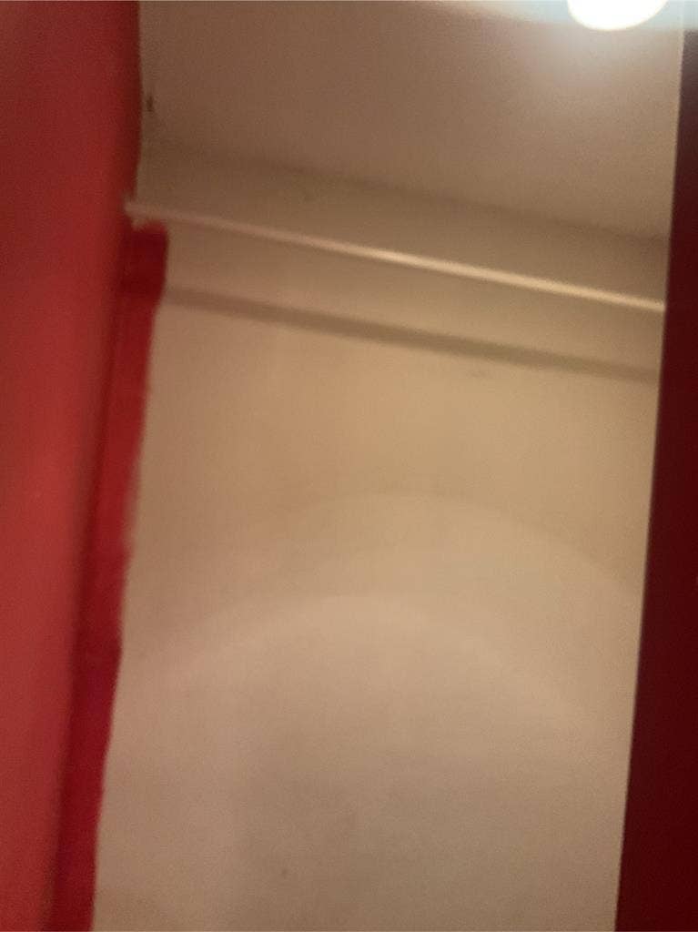 Master bedroom for rent