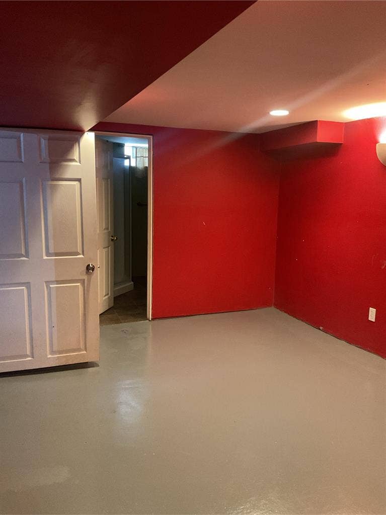 Master bedroom for rent