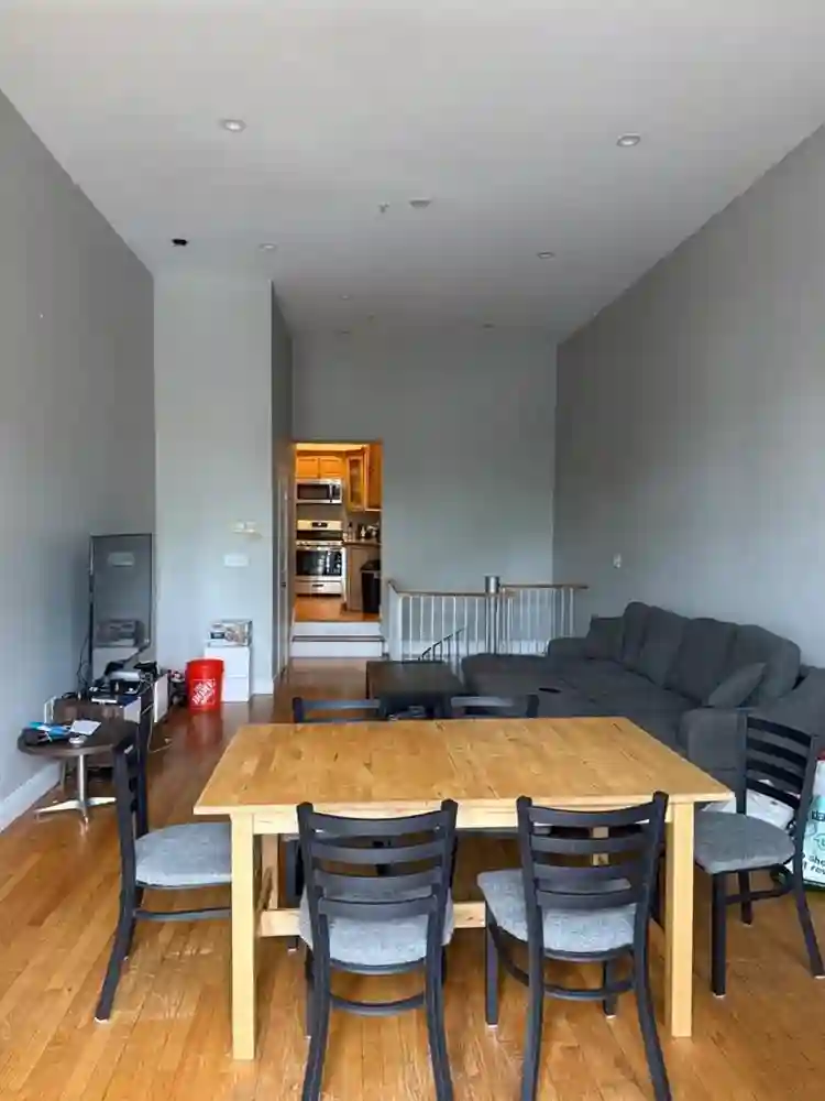 Private room Available near UMB