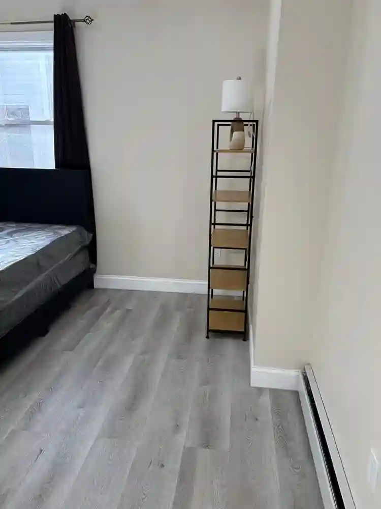 A large and furnished room NJ