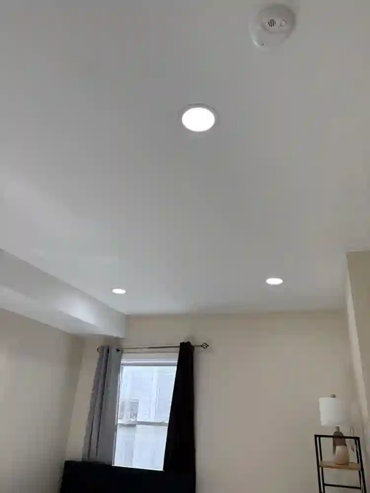 A large and furnished room NJ