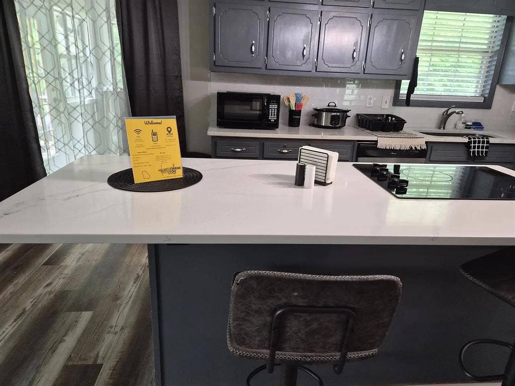 3 BR in Rex