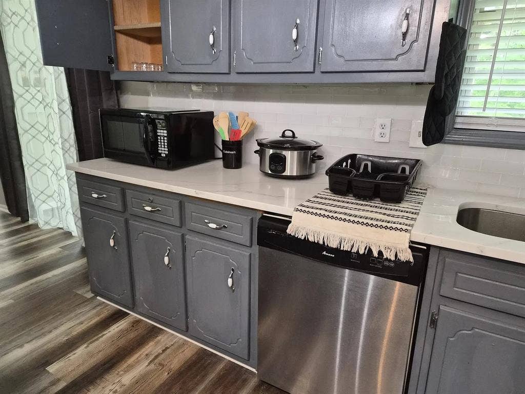 3 BR in Rex