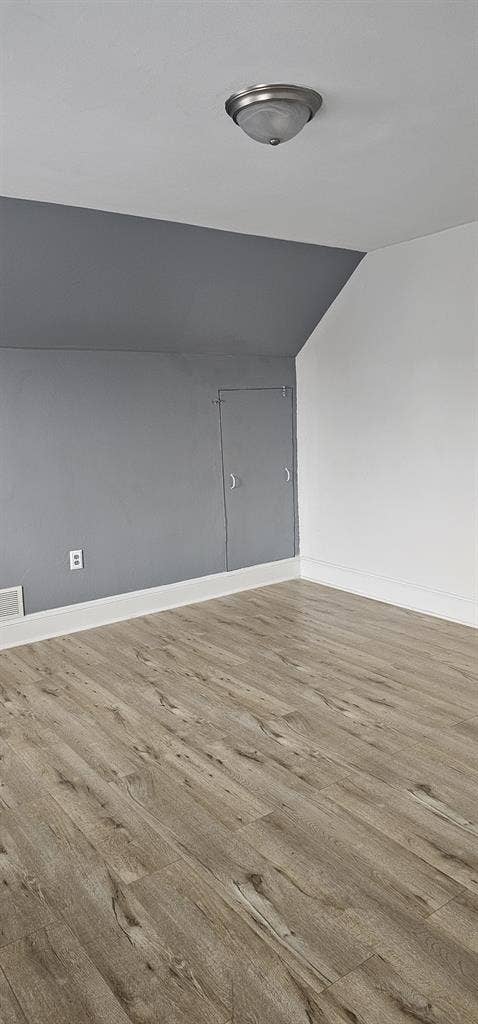 Comfortable Room in Beautiful Home