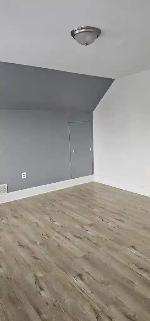 Comfortable Room in Beautiful Home