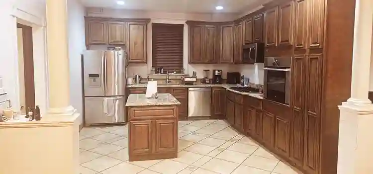 Comfortable Room in Beautiful Home