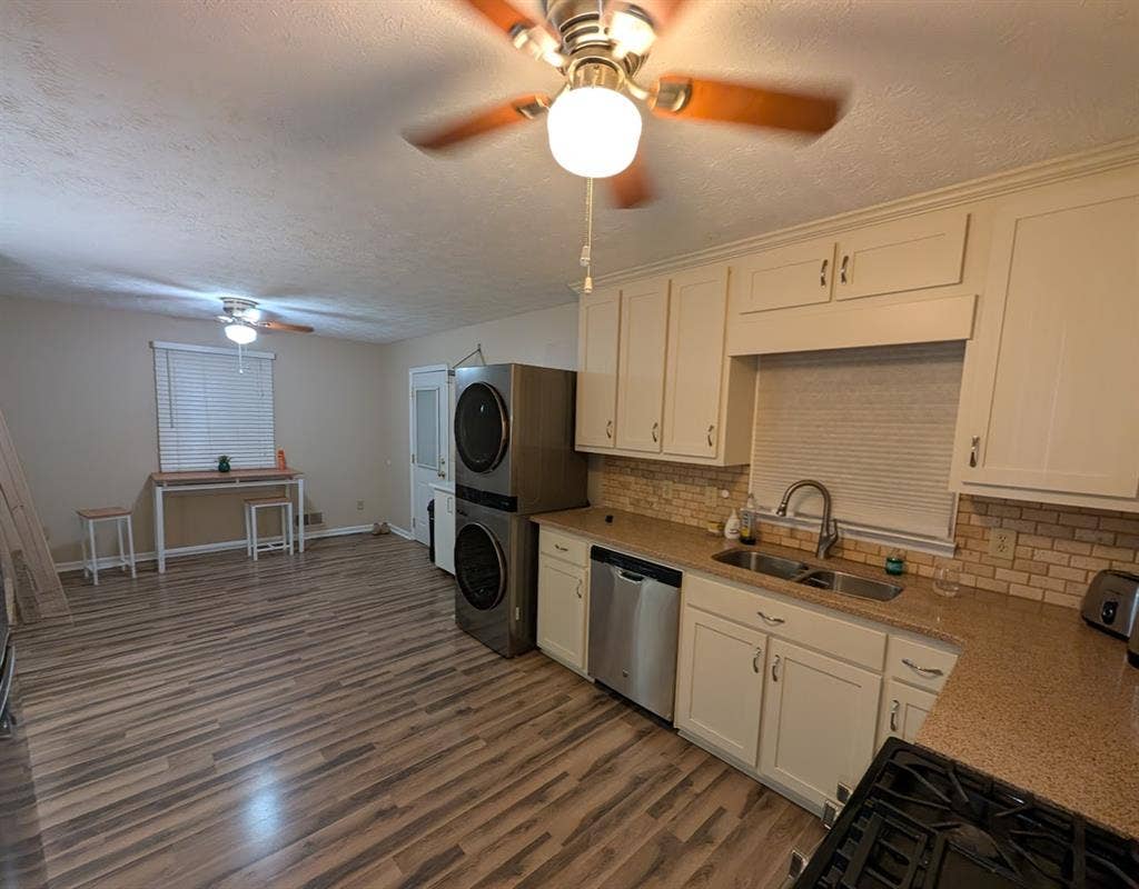 5 BR in Marietta