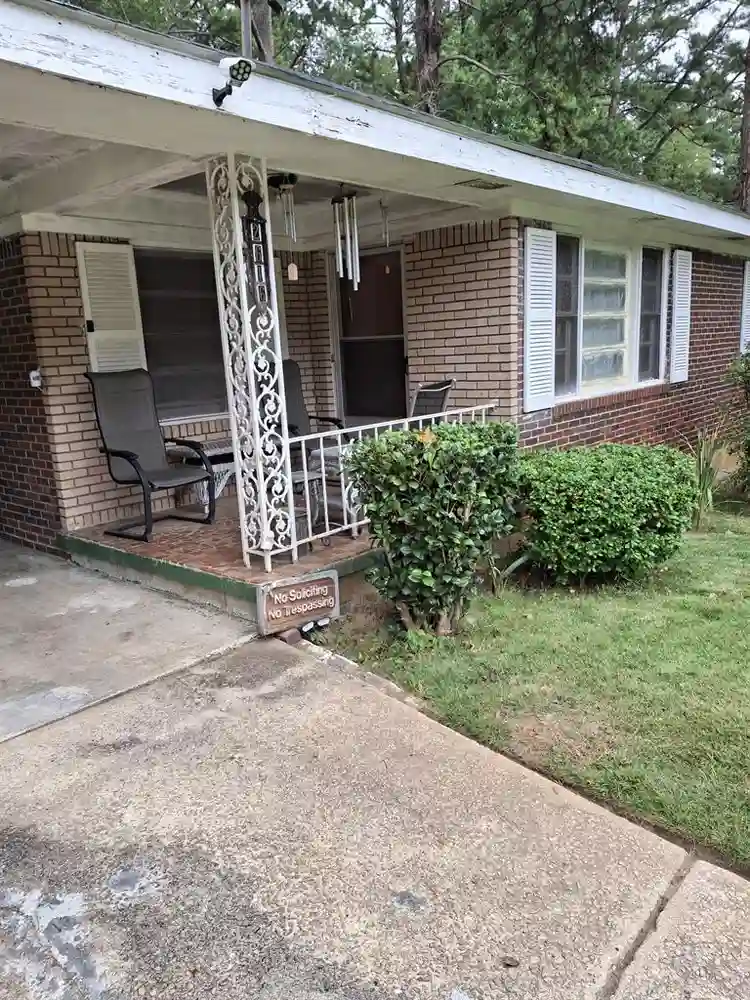 Quiet Neighborhood