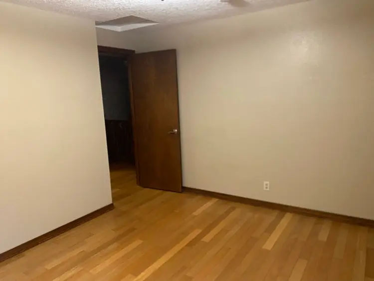 Room for rent in happy valleyy