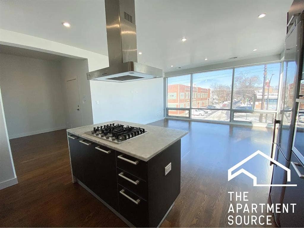 One bedroom available in a 3brd