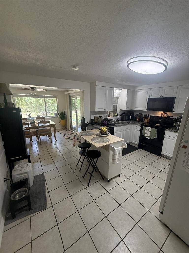 Unfurnished Room for Rent