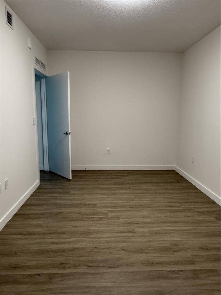 Private Room in Downtown Miami