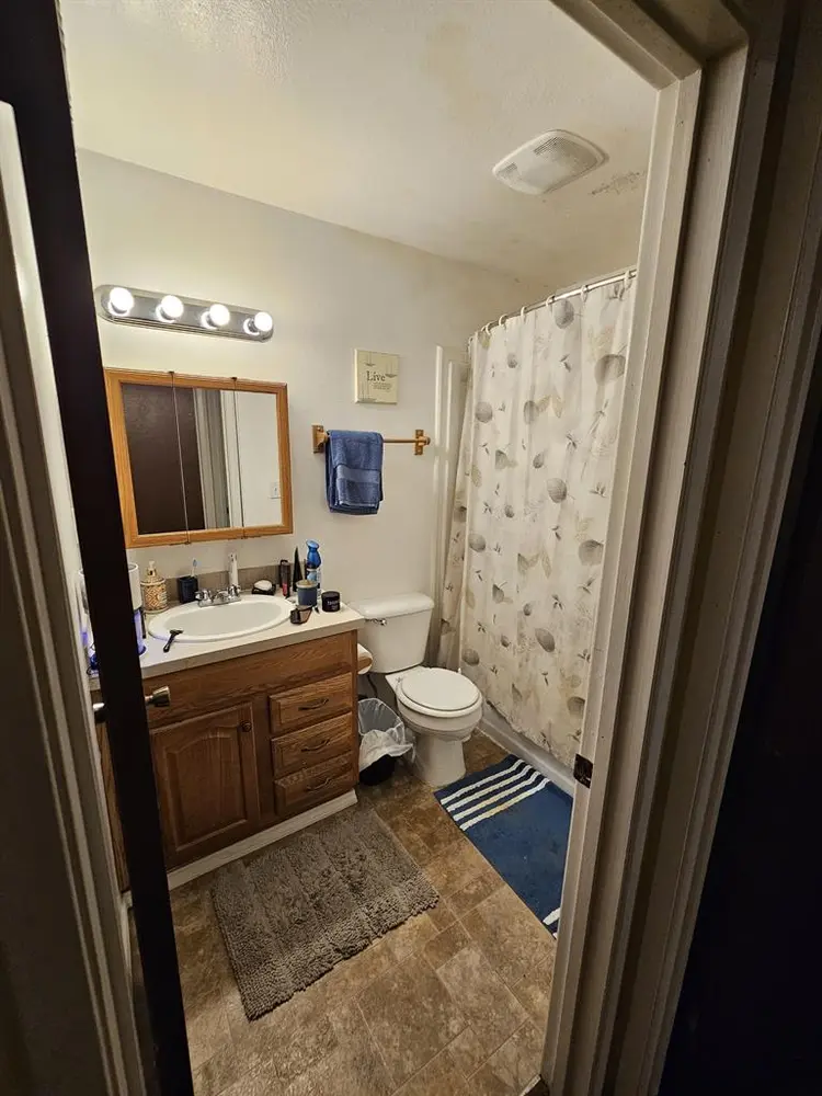Room at apartment next to BSU