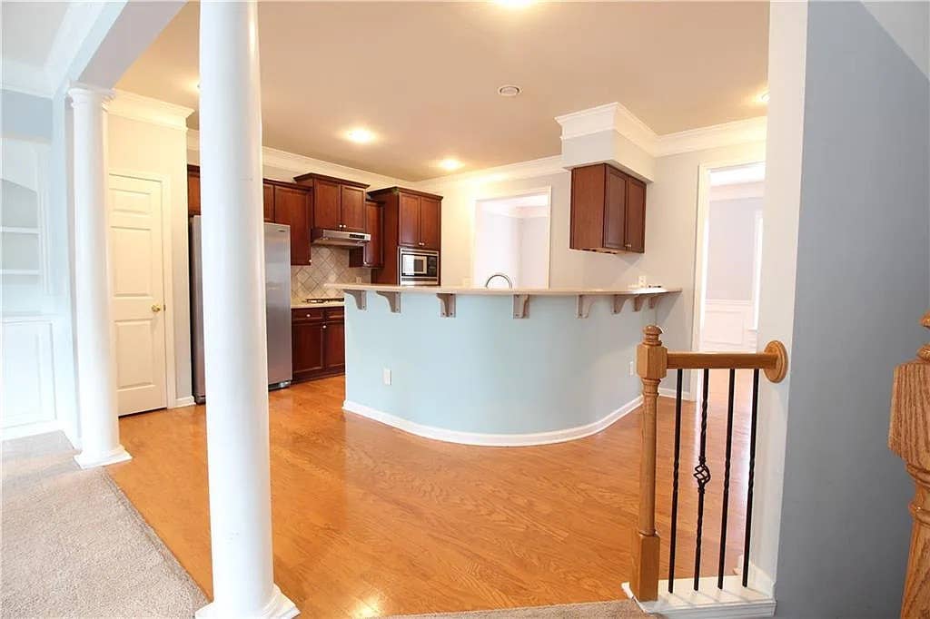 ROOM FOR RENT (JOHNS CREEK)