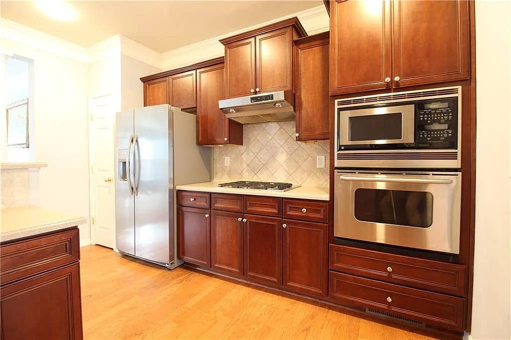 ROOM FOR RENT (JOHNS CREEK)