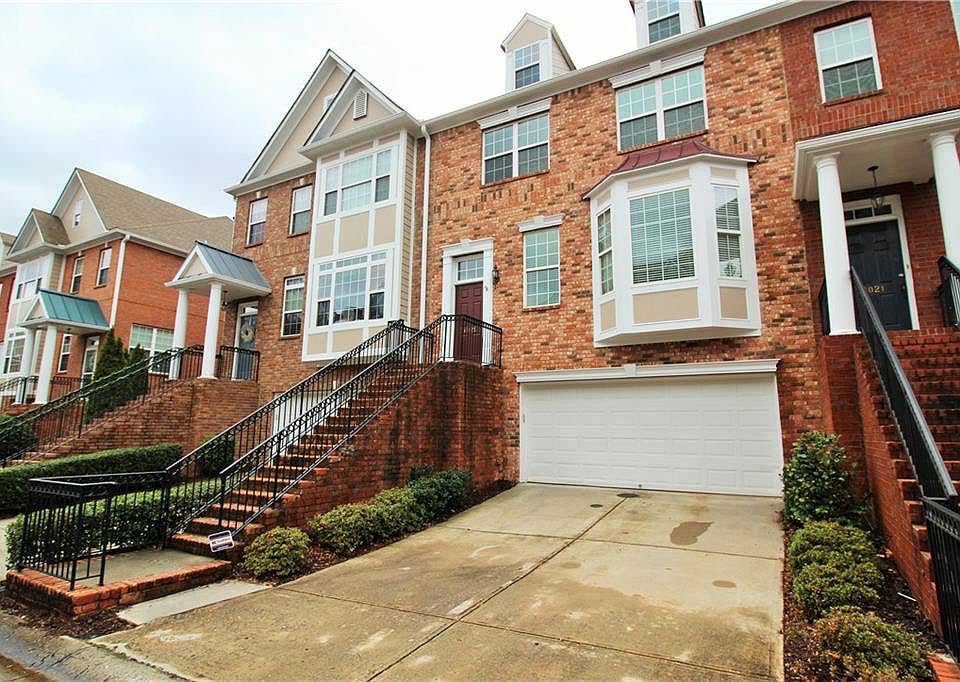 ROOM FOR RENT (JOHNS CREEK)