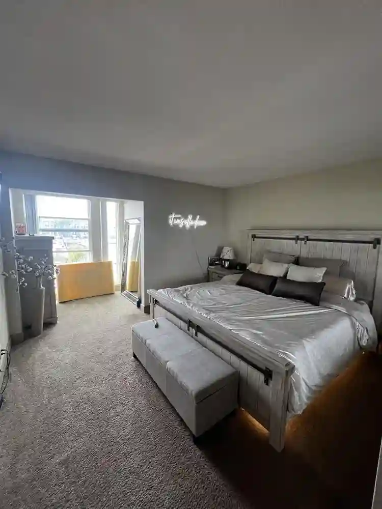 2bed/2bath Apt Available Oct 1st