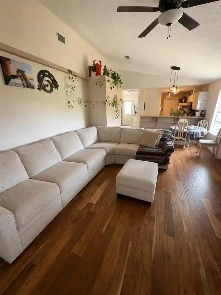 Private Suite-Gym & Sauna-Furnished