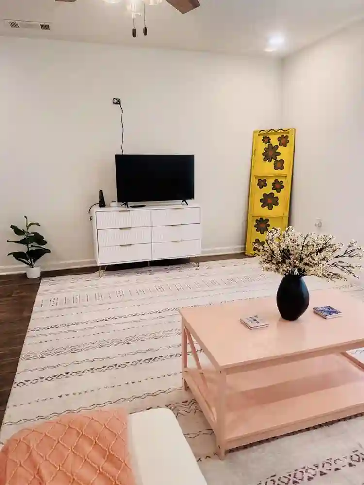 FURNISHED PRIVATE ROOM MILTON FL