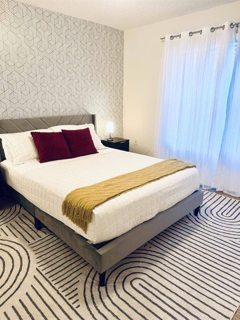 FURNISHED PRIVATE ROOM MILTON FL