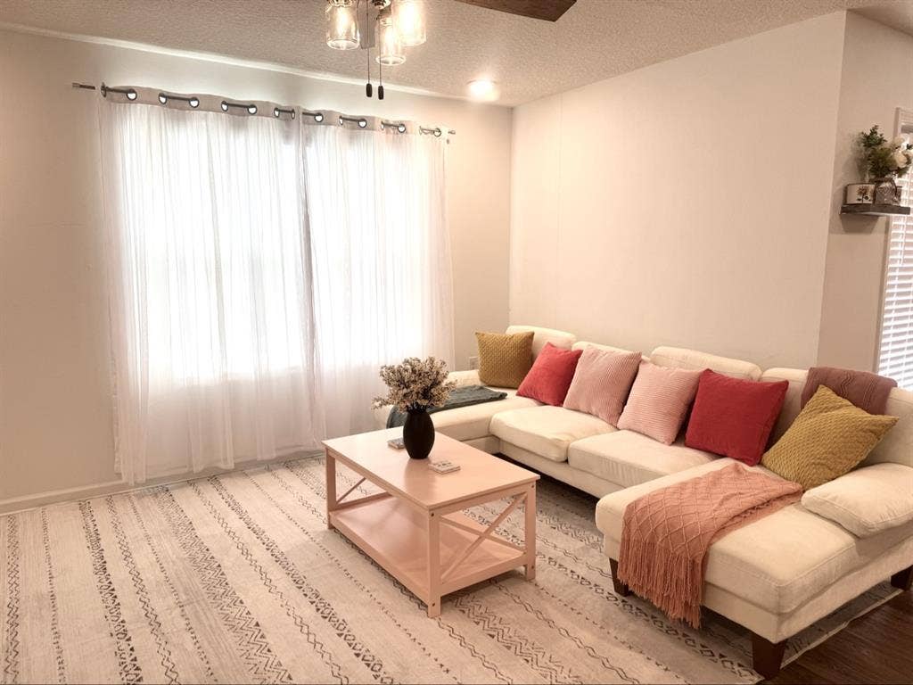 FURNISHED MASTER BEDROOM MILTON FL