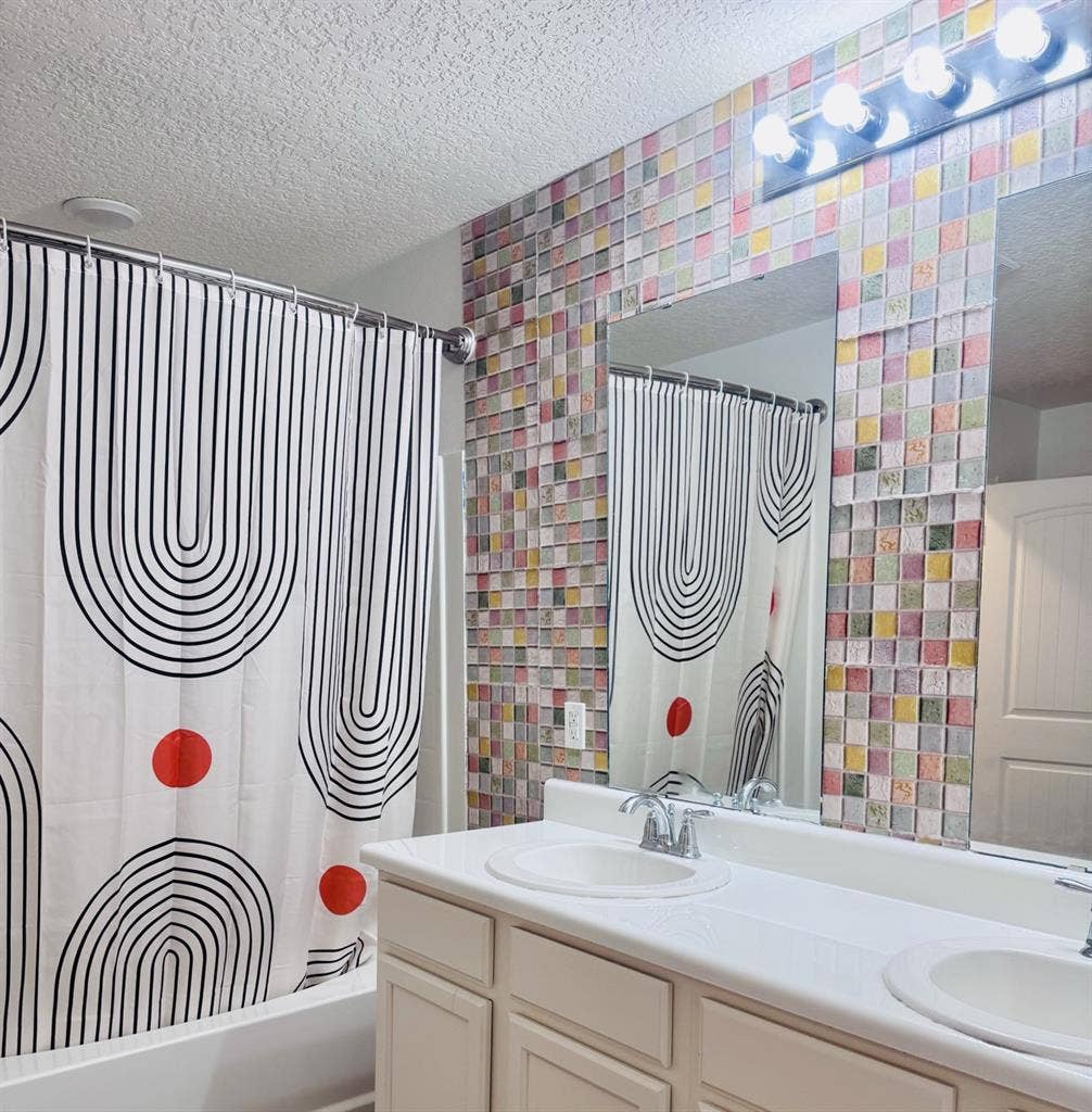 FURNISHED MASTER BEDROOM MILTON FL