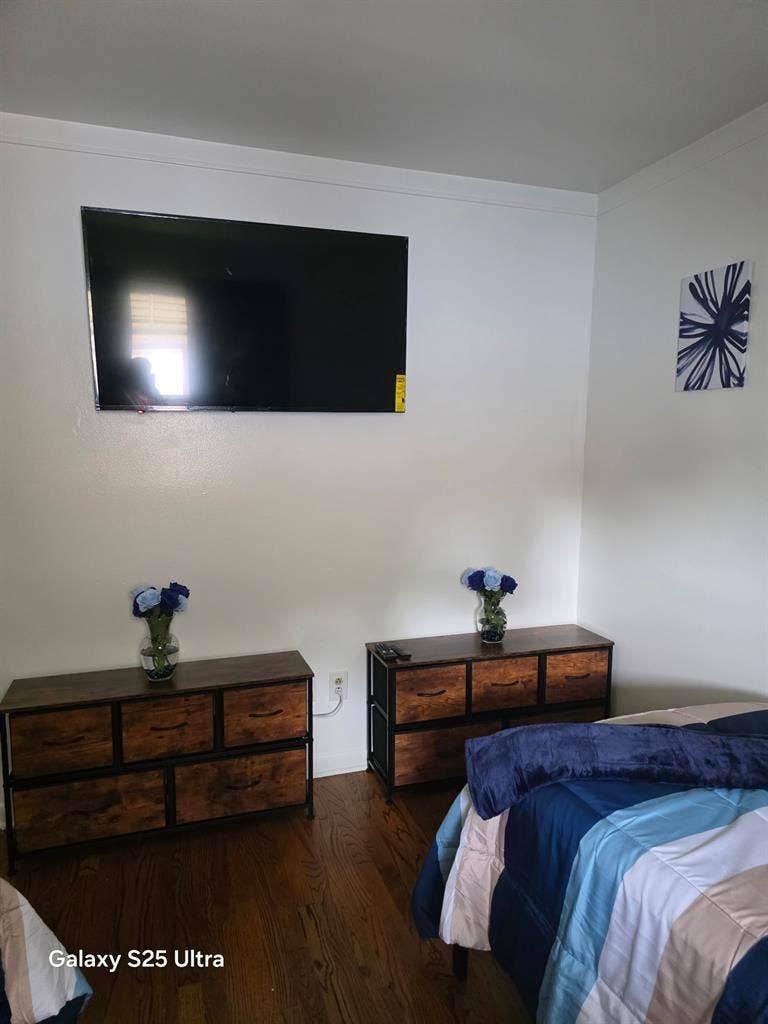 Clean, safe and quiet home 🏡