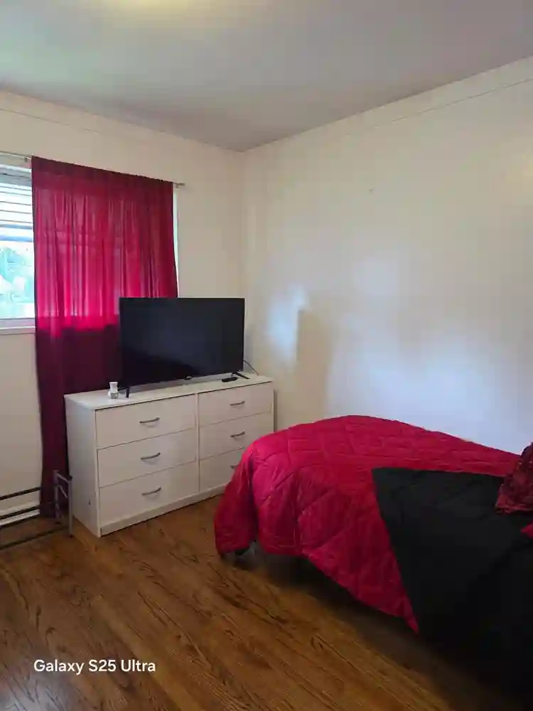 Clean, safe and quiet home 🏡