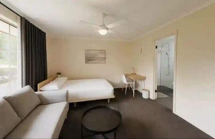 Private room with ensuite for 2pp
