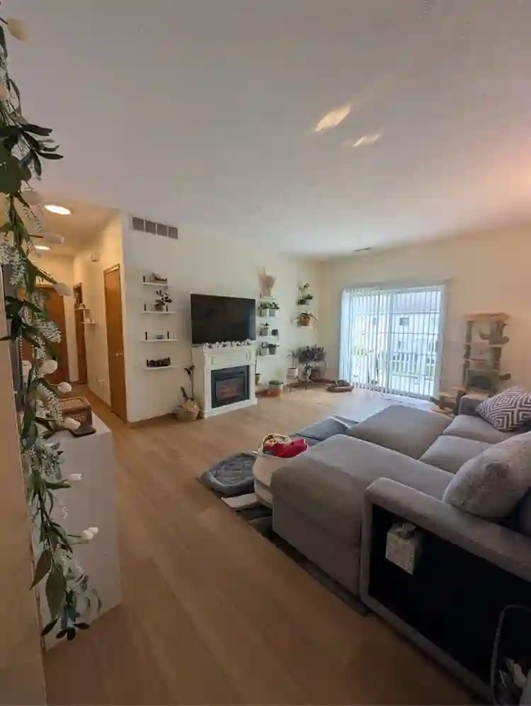 Bright & Cozy Private Room + Bath