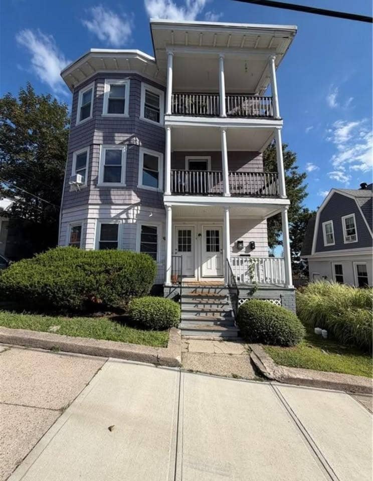 $600 room in pawtucket!