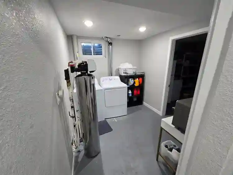 1 Bedroom in Applewood Golden