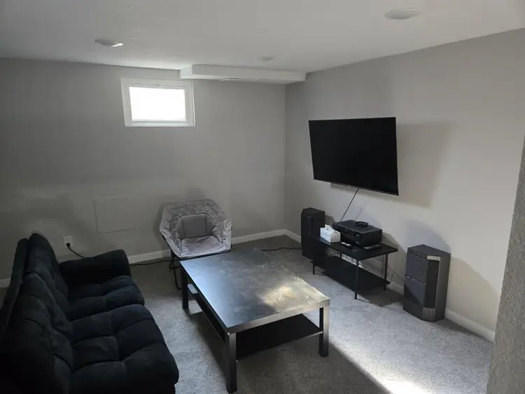1 Bedroom in Applewood Golden