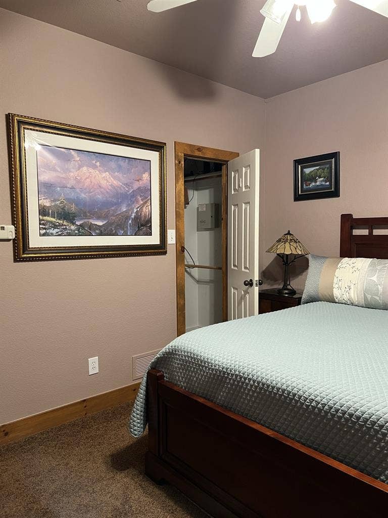 I am looking for a roommate