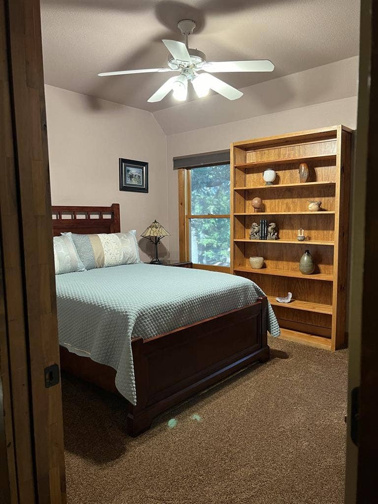 I am looking for a roommate