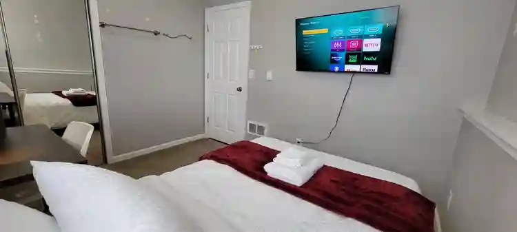 Private Bedroom J - Utilities Inc