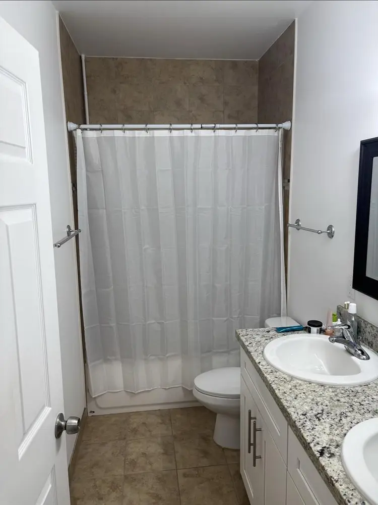 FURNISHED ROOM X RENT