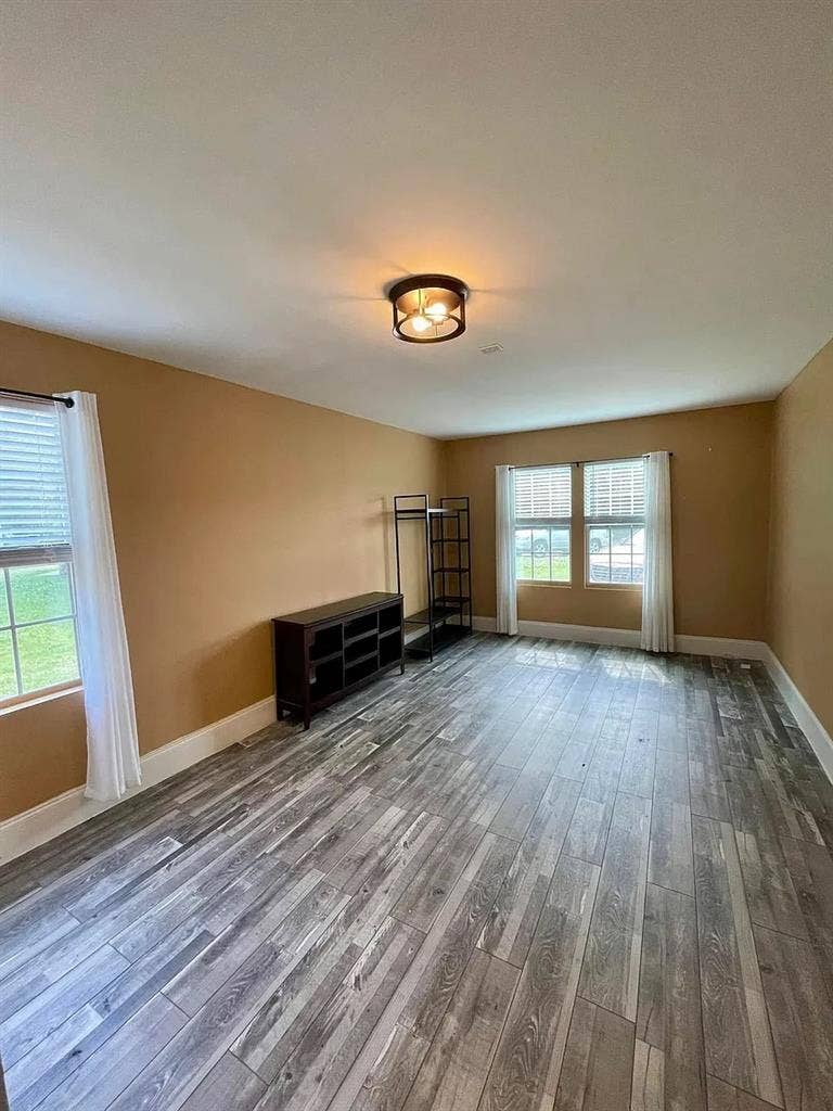 4 BR in Jonesboro