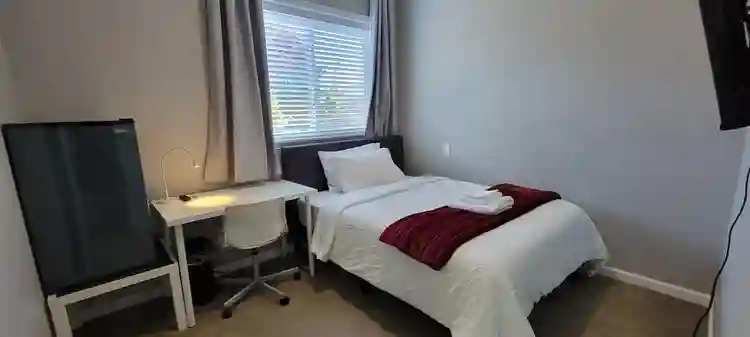 Private Bedroom K - Utilities Inc