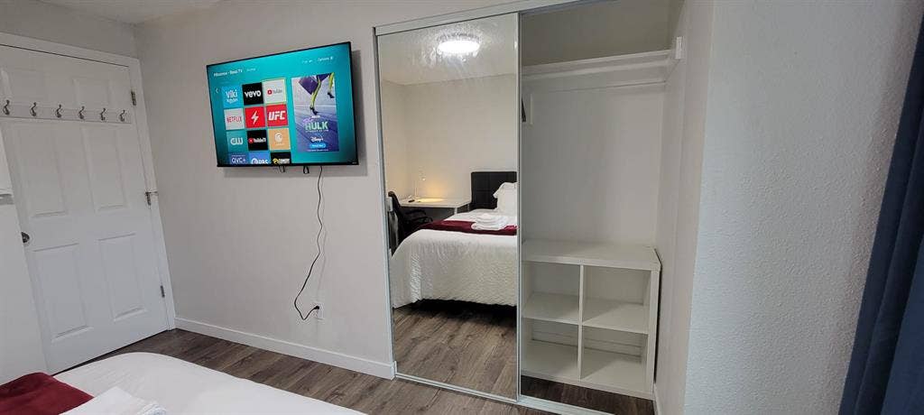 Private Room N - Utilities Inc