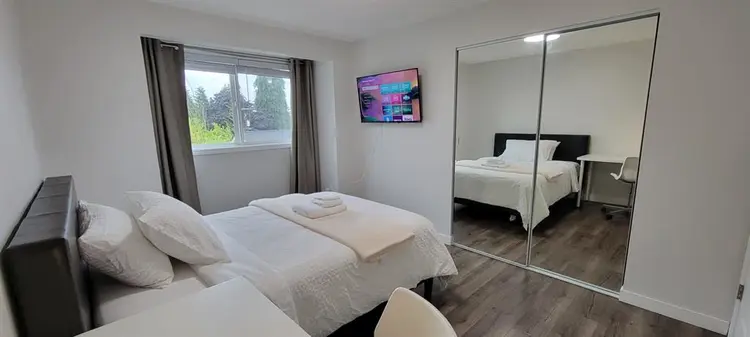 Private Room O - Utilities Inc