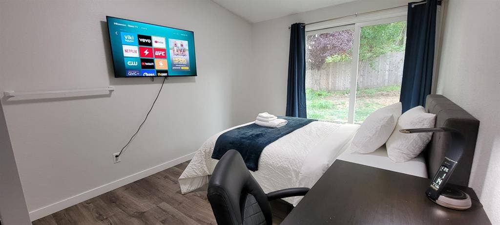 Private Room P - Utilities Inc