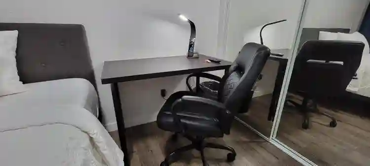 Private Room P - Utilities Inc