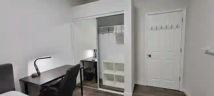 Private Room P - Utilities Inc