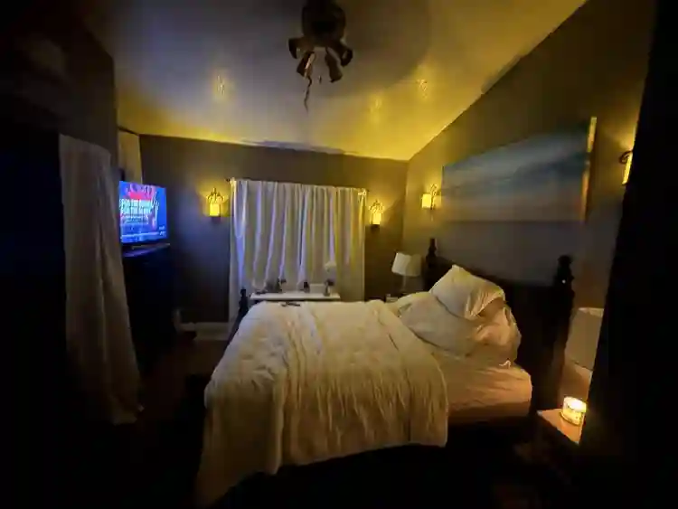 2bed 2level townhouse on greenbelt